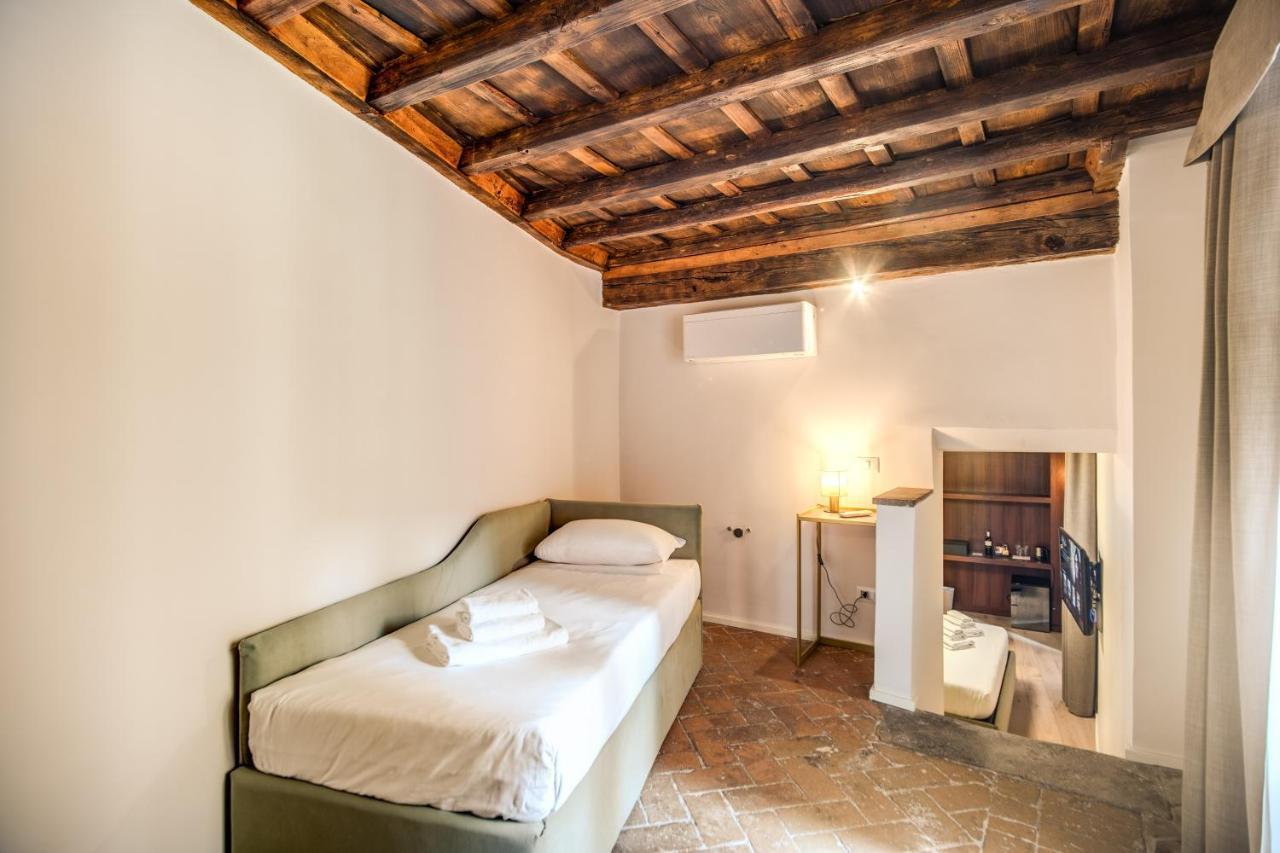 Capranica Private Suites Rome Exterior photo